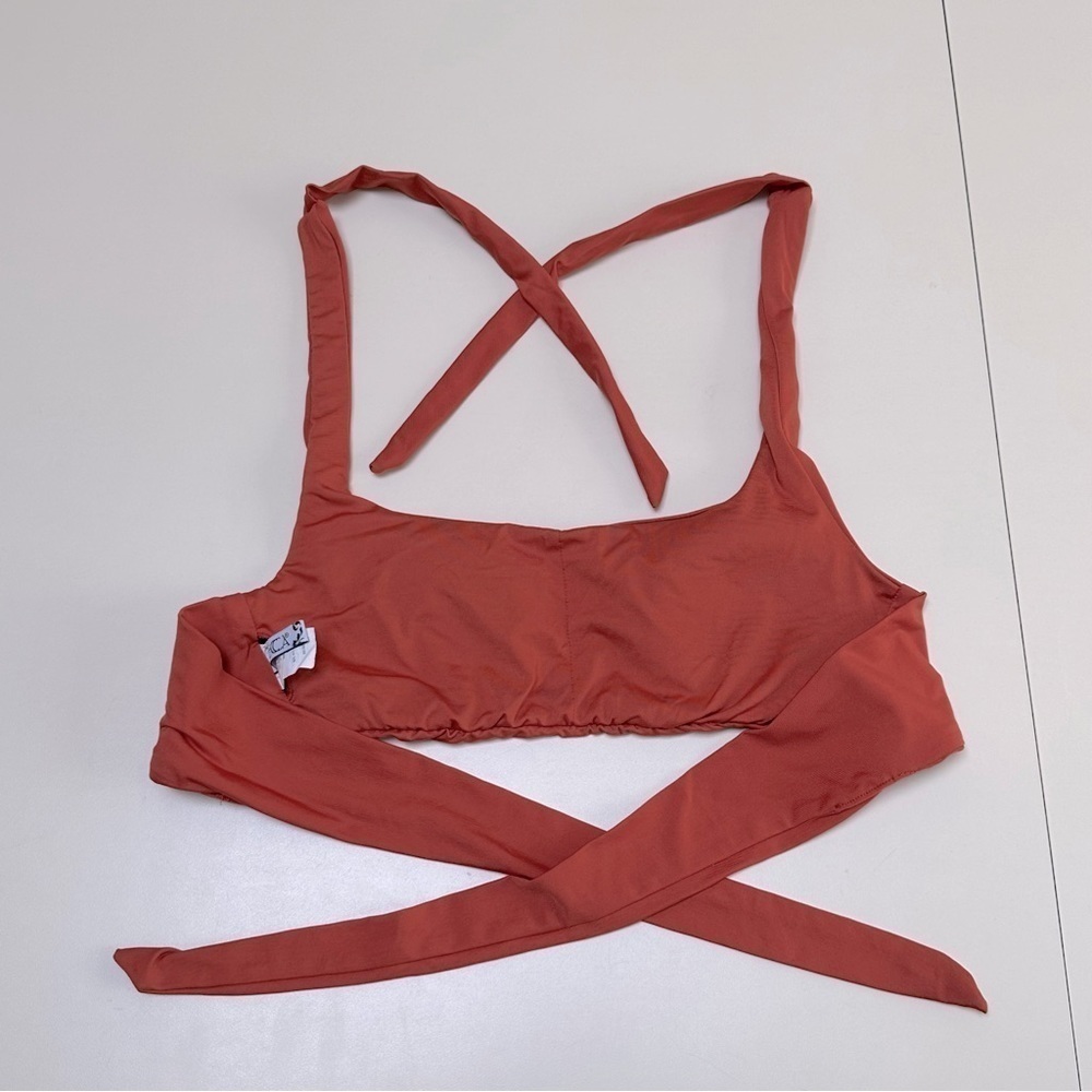 ❤️ BECCA Bathing suit top size small - Picture 3 of 4
